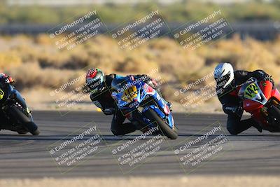 media/Nov-17-2024-CVMA (Sun) [[1fec520723]]/Race 17-Amateur Supersport Middleweight/